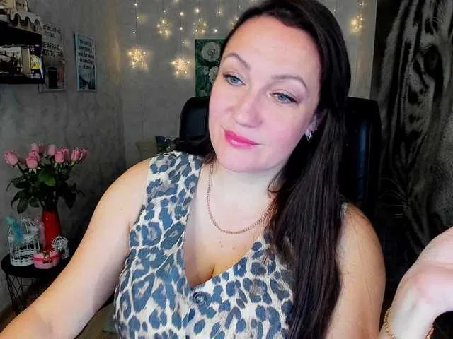 LoraDevine – webcam model profile photo Image 19