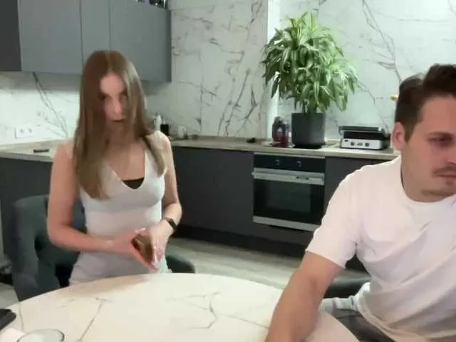 LizzieGreyX – webcam model profile photo Image 2