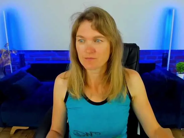 bunny_blonde – webcam model profile photo Image 11