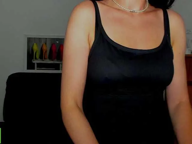 SusyBlair – webcam model profile photo Image 4