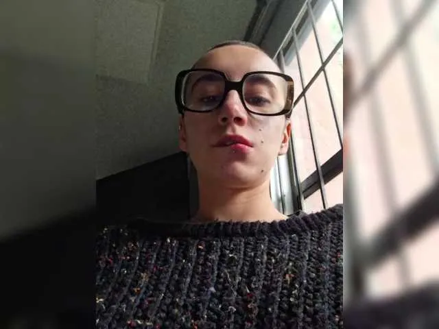 KamaFeels – webcam model profile photo Image 13