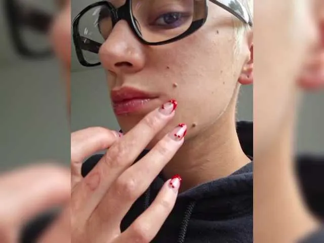 KamaFeels – webcam model profile photo Image 15