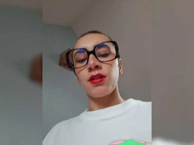 KamaFeels – webcam model profile photo Image 4