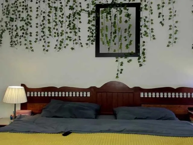 Nataly_Blonde – webcam model profile photo Image 16