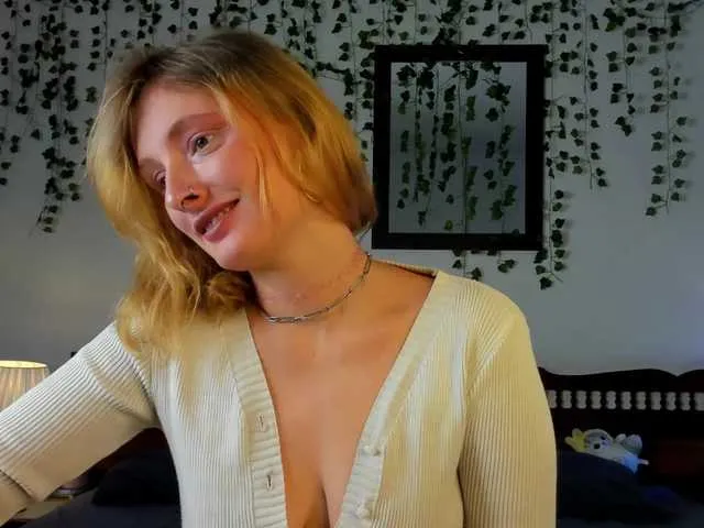 Nataly_Blonde – webcam model profile photo Image 19