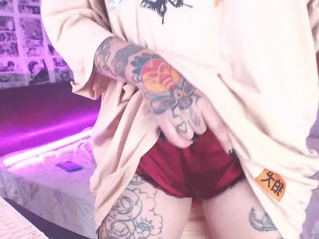 KateDivineUK – webcam model profile photo Image 13