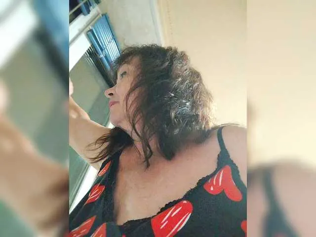 SusyBlair – webcam model profile photo Image 12