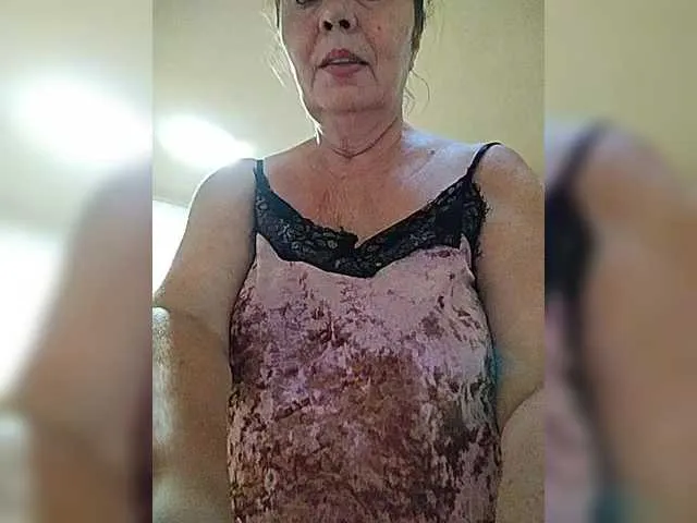 SusyBlair – webcam model profile photo Image 18