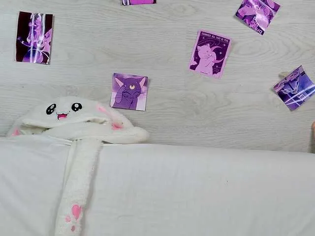 YummyMeily – webcam model profile photo Image 9