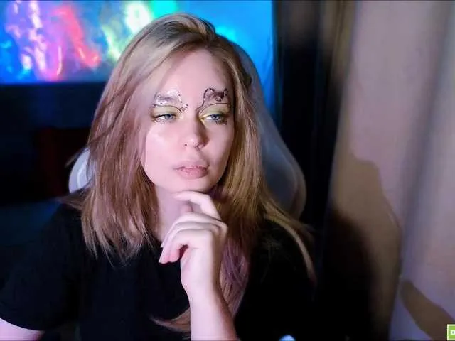 Hotforunow – webcam model profile photo Image 16