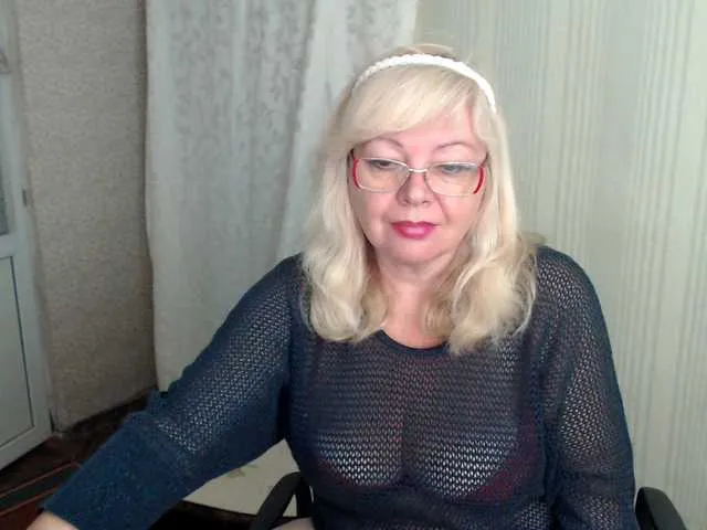 Vikibru – webcam model profile photo Image 18