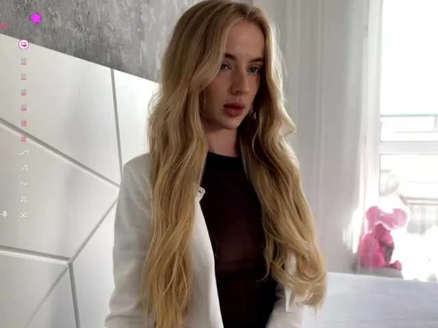 TyleneBuck – webcam model profile photo Image 3