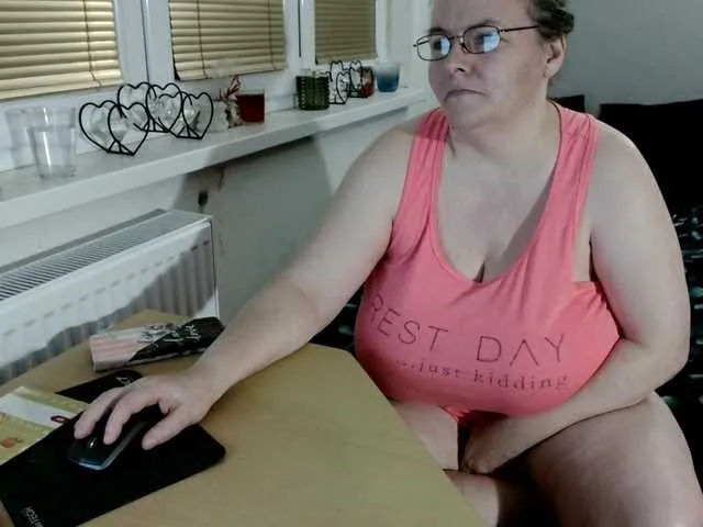 Bessy123 – webcam model profile photo