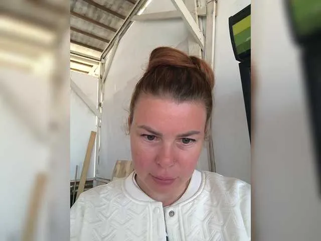 blondeangel_4u2 – webcam model profile photo Image 10