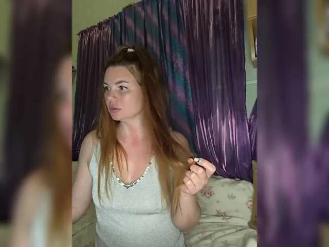 blondeangel_4u2 – webcam model profile photo Image 3