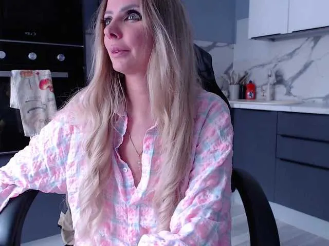 miss-Ortiz – webcam model profile photo Image 2