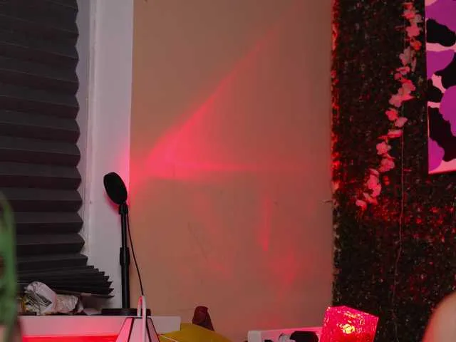 Carrie1337 – webcam model profile photo Image 15