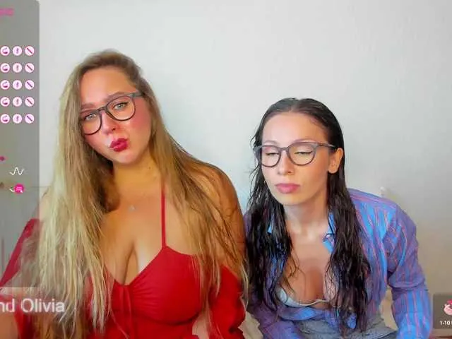 UKRaunchyRobyn – webcam model profile photo Image 11