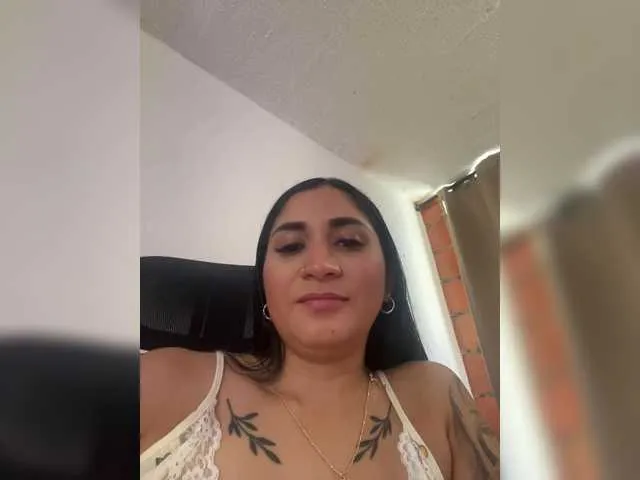 DorisCream – webcam model profile photo Image 17