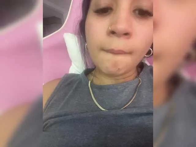 DorisCream – webcam model profile photo Image 7