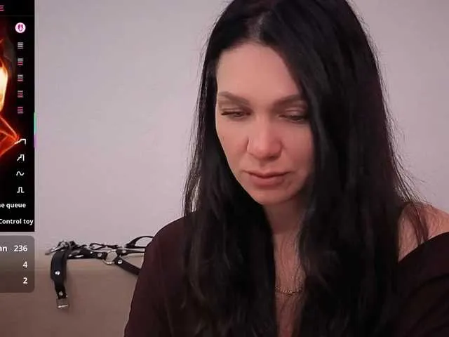 SelennaMoon – webcam model profile photo Image 16