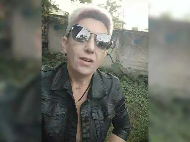 PrettyKatea – webcam model profile photo Image 16