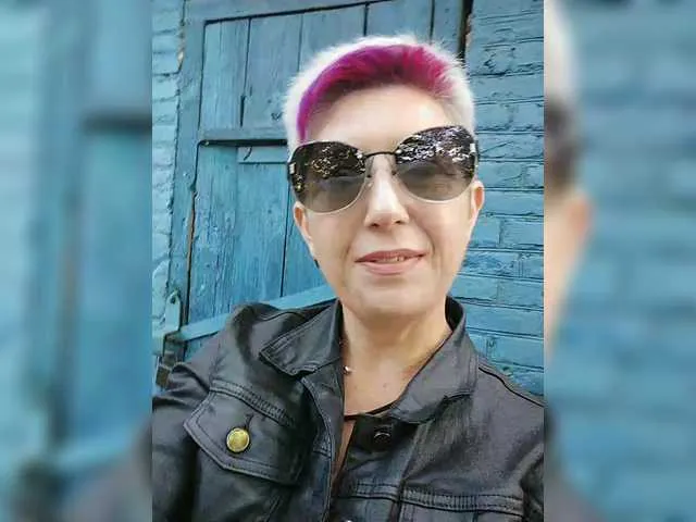 PrettyKatea – webcam model profile photo Image 9