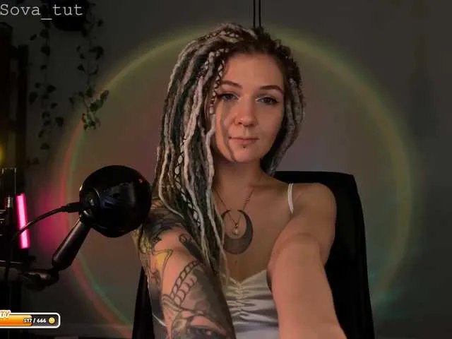 blondeambitionnn – webcam model profile photo Image 12