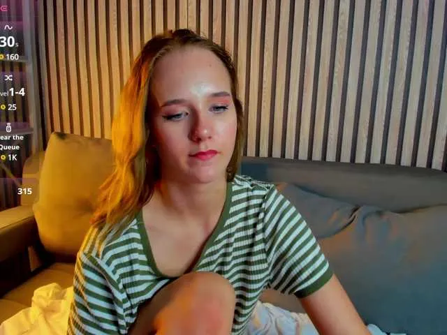 TonyaMyers – webcam model profile photo Image 4