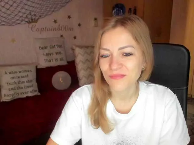 lana-lubov – webcam model profile photo Image 13