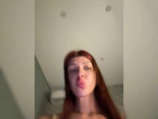 SusyBlair – webcam model profile photo Image 9