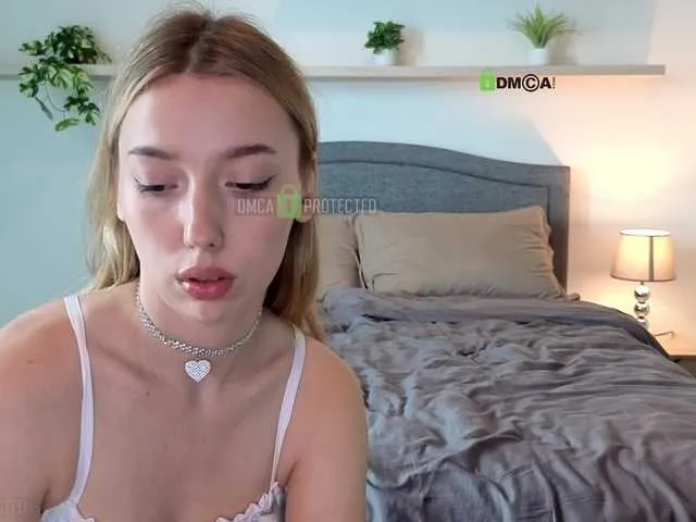 TyleneBuck – webcam model profile photo Image 2