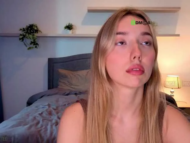 TyleneBuck – webcam model profile photo Image 3