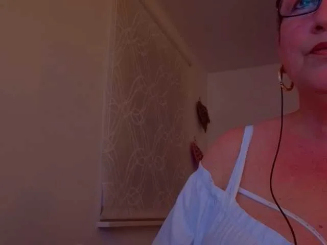 missJasmine07 – webcam model profile photo Image 4