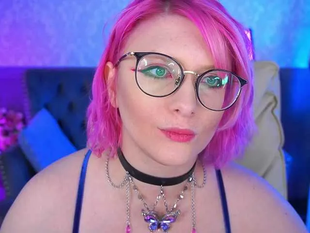 SusyBlair – webcam model profile photo Image 13