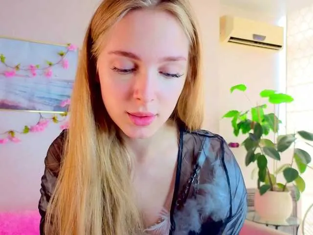 SofiaSins – webcam model profile photo Image 15