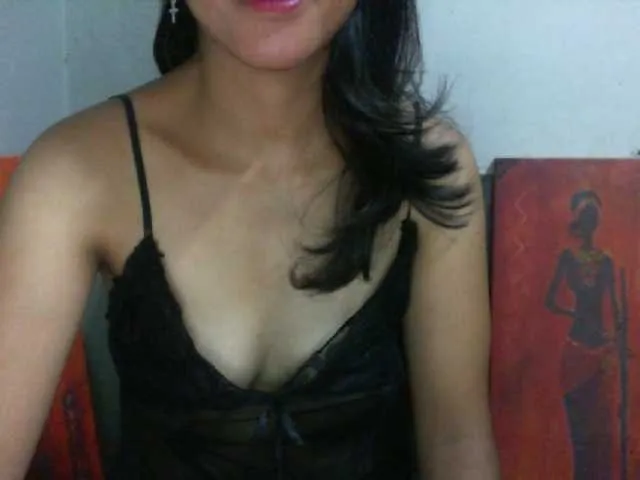 Cyah2 – webcam model profile photo