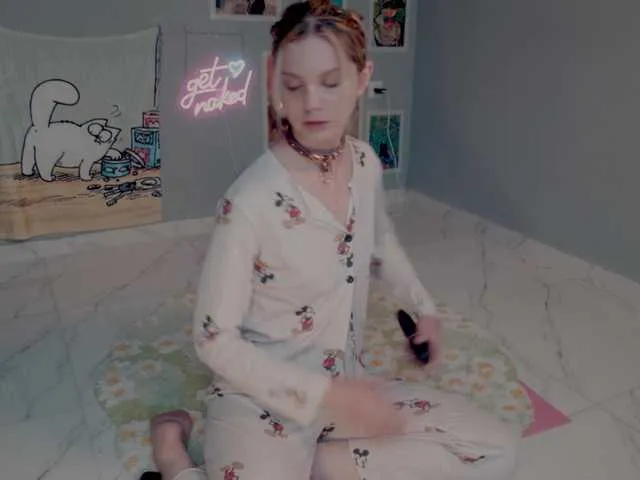 NurseTDoc – webcam model profile photo Image 11