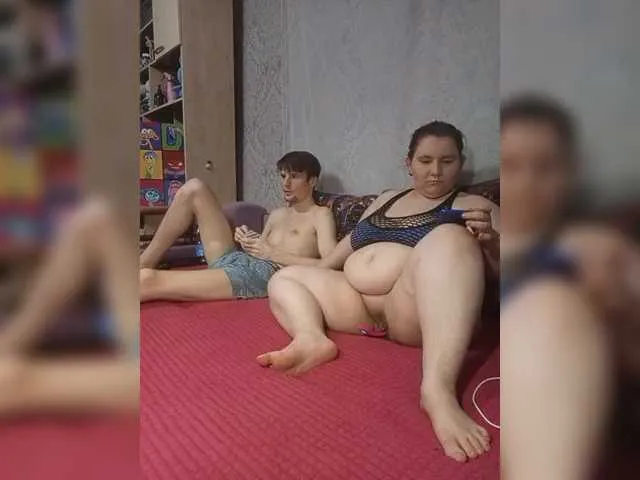 British_EmJess – webcam model profile photo Image 12