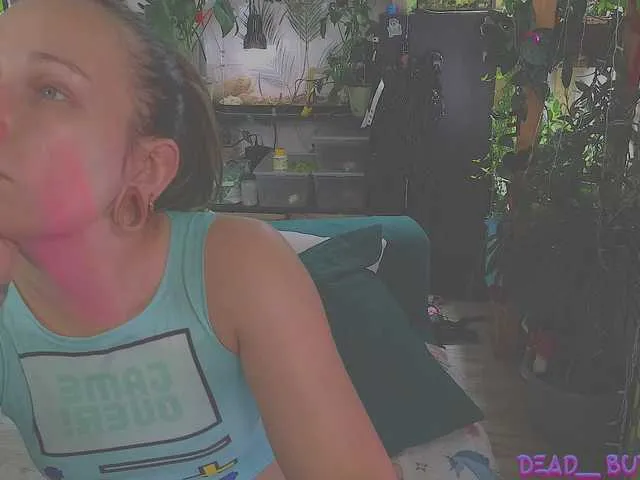 SuRomero – webcam model profile photo Image 7