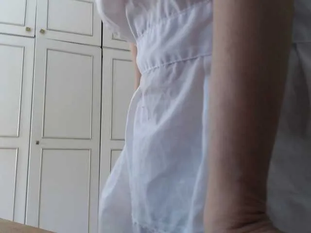 British_EmJess – webcam model profile photo Image 6