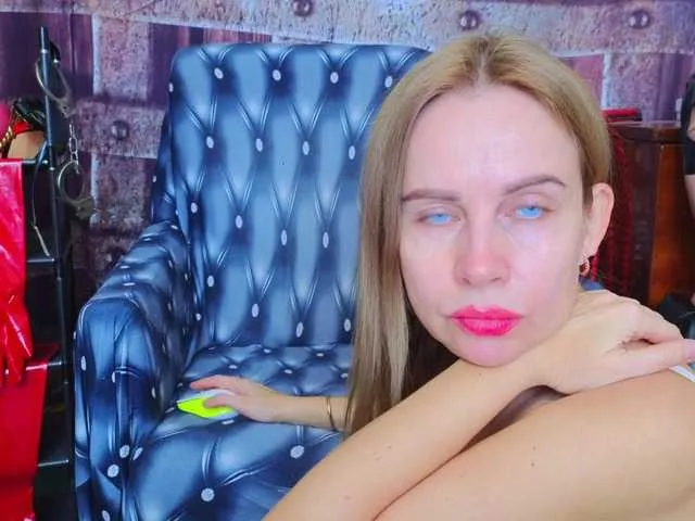 BabeBeth40 – webcam model profile photo Image 19