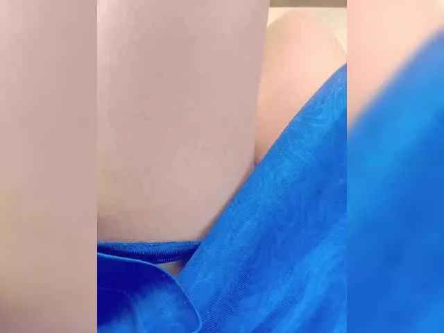 British_EmJess – webcam model profile photo Image 16