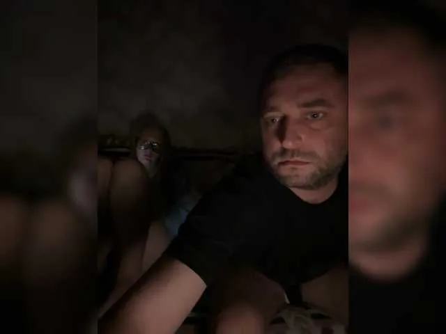 BrookeBratXO – webcam model profile photo Image 4