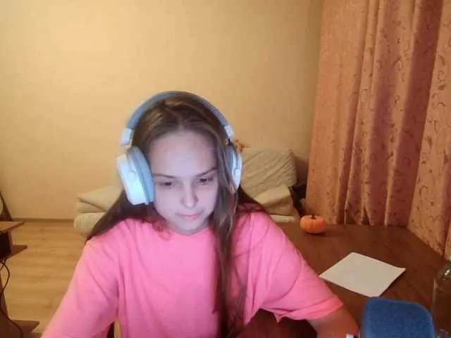 gravebabyxo – webcam model profile photo Image 2