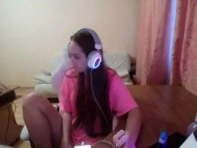 gravebabyxo – webcam model profile photo Image 3