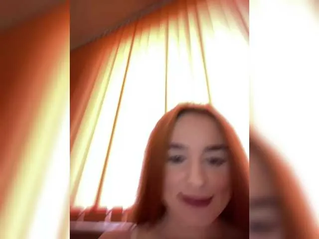 blondeangel_4u2 – webcam model profile photo Image 2