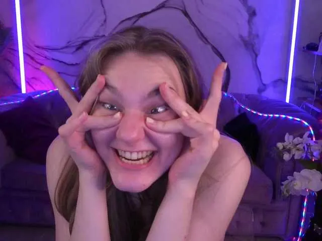 ChelseaBlondeUK – webcam model profile photo Image 11