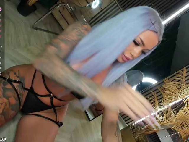 blondeambitionnn – webcam model profile photo Image 16