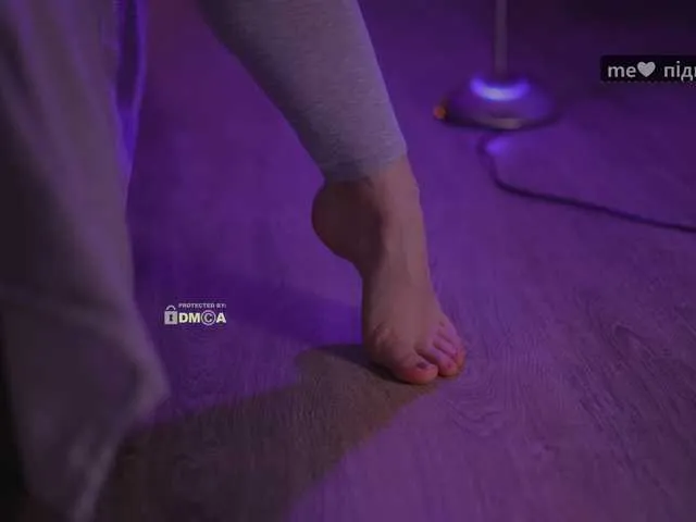 Hanna_Blondee – webcam model profile photo Image 13